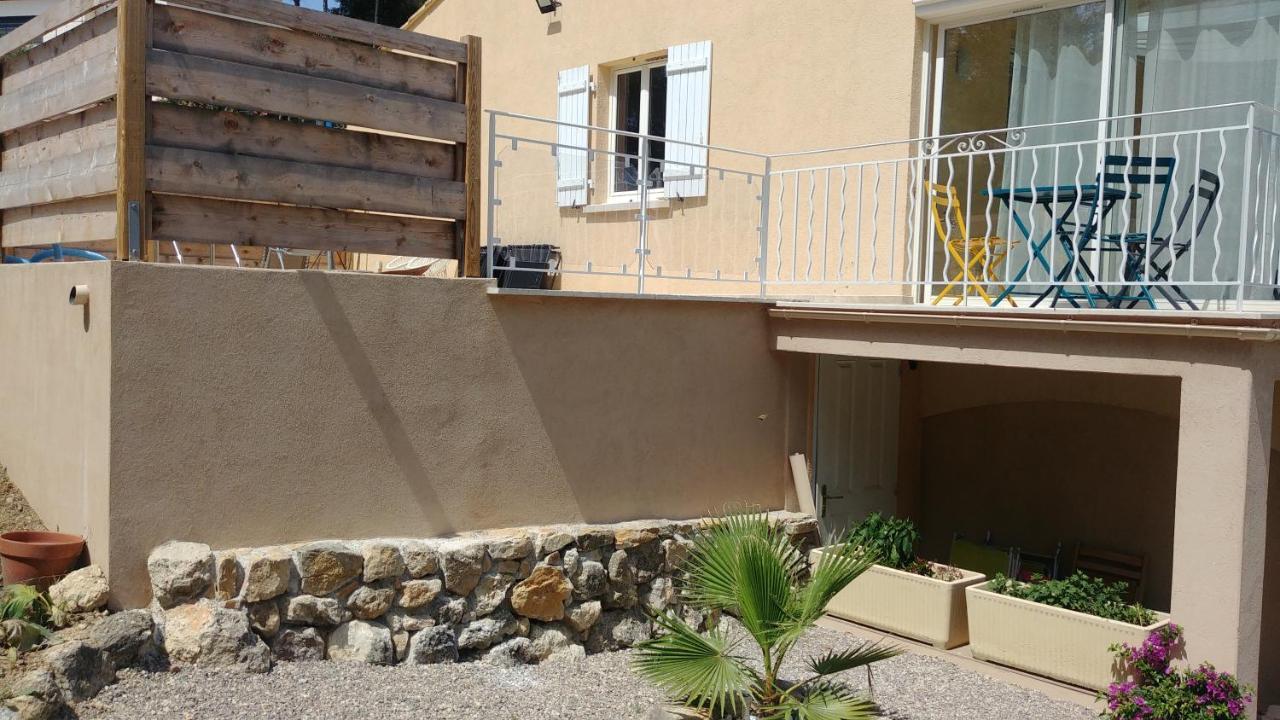 Charmante Maison Climatisee Avec Piscine Draguignan Ngoại thất bức ảnh